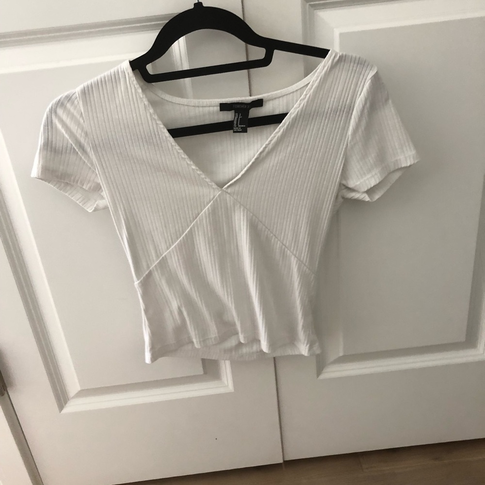 White T shirt V neck